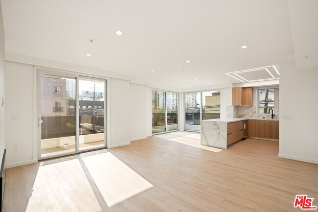 Photo - 1414 S Beverly Dr Condo Unit 303