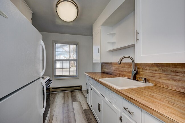 Photo - 1006 N 27th St