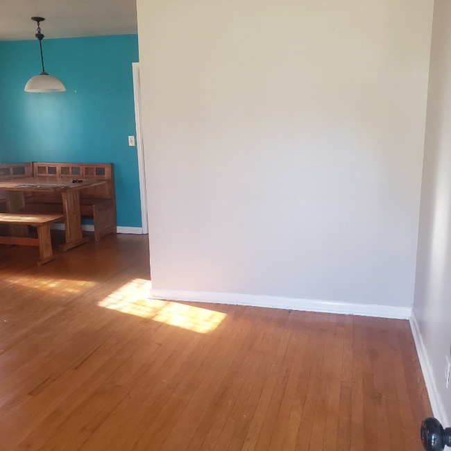 Photo - 4335 S 50th St