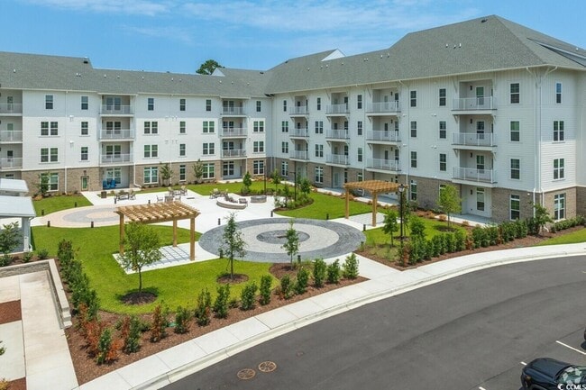 Building Photo - 147 Laurenco Loop Unit Evergreen