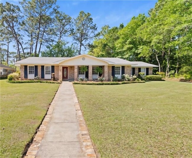 Building Photo - 3813 St Andrews Loop N