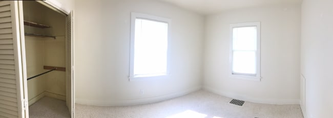 Photo - 209 S Woodbridge St