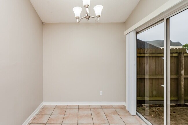 Photo - 212 Rapscallion Ct