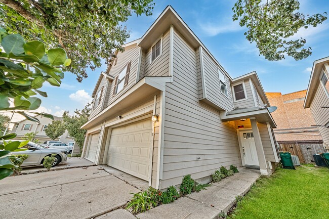 Photo - 16118 Market Garden Ln