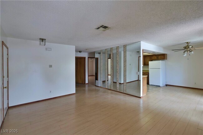 Photo - 6625 W Tropicana Ave Unit 201