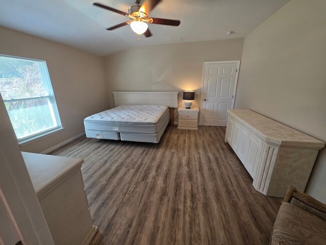 Photo - 5140 SE 29th St