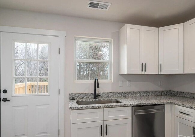Photo - 709 7th Ave SW Unit 1