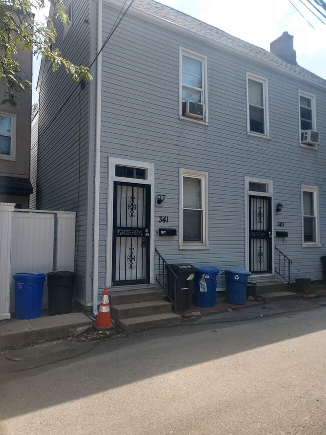 Photo - Beautiful Home for Rent With Some Utilitie...