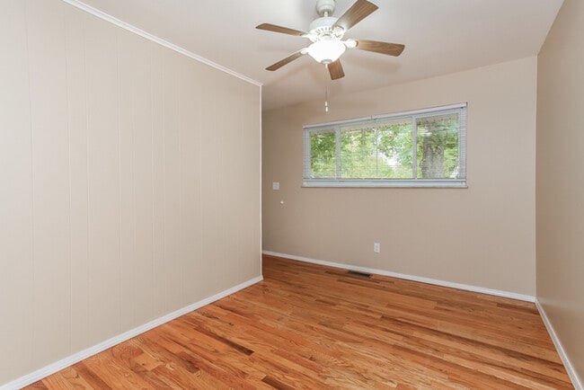 Photo - 11374 Geneva Rd