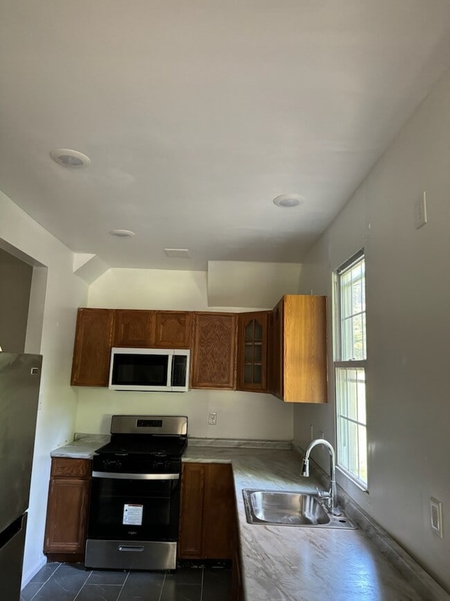 Photo - 320 Carlisle Ave