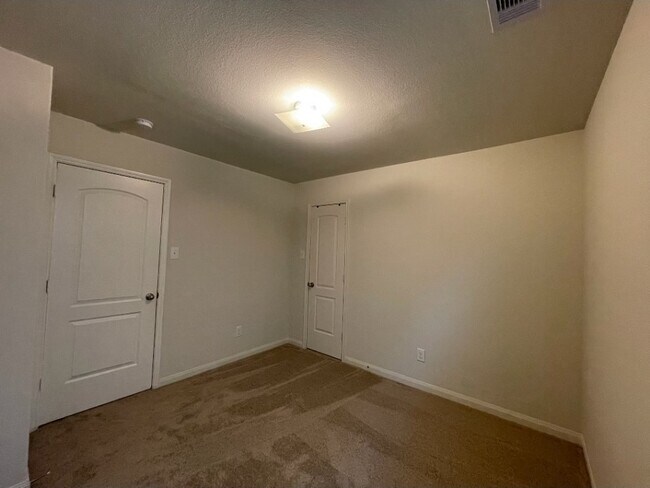 Photo - 11133 Panther Ct