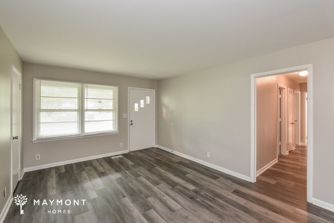 Photo - 4911 Roebuck Rd NW