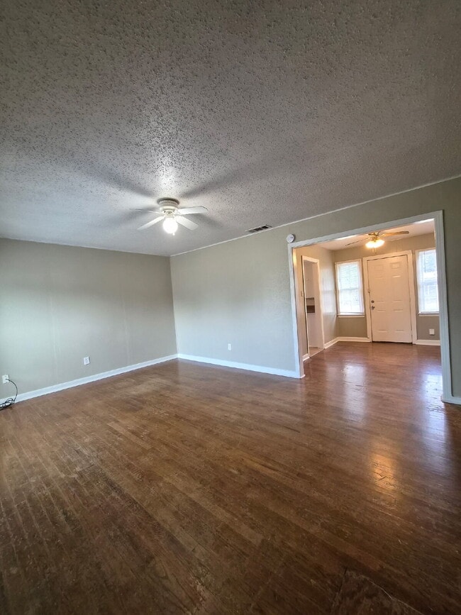 Photo - Pre-Leasing for Summer/Fall 2026 - Flooring Updates in Kitchen/Bathrooms, along with Updated Coun...