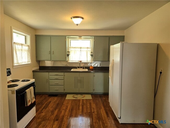 Photo - 7818 Barbarosa Rd House