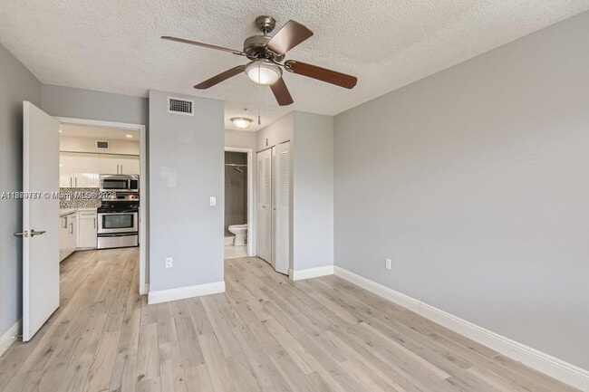 Photo - 12178 Saint Andrews Pl Unidad 306