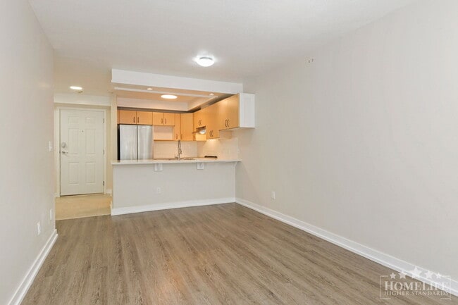 Photo - Stylish Ground-Floor 2 Bed + 2 Bath + Flex Condo at The Bentley – Langley City Living at Its Best Unit 115