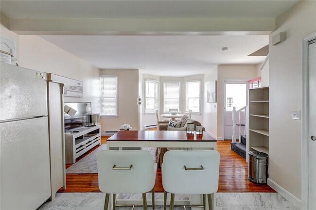 Photo - 27 Thames St