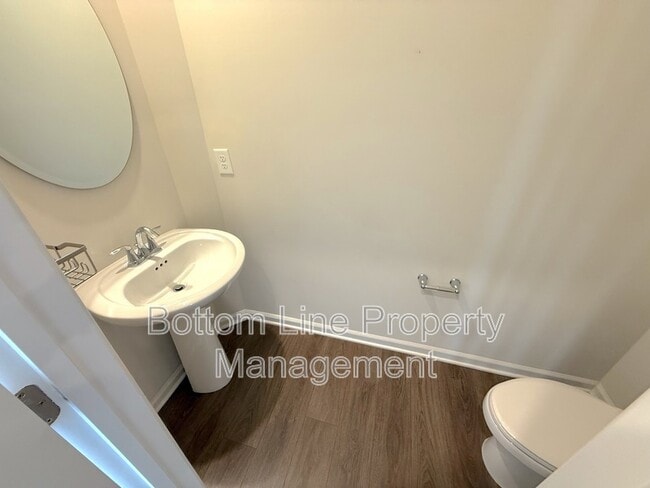 Photo - 15708 Country House St