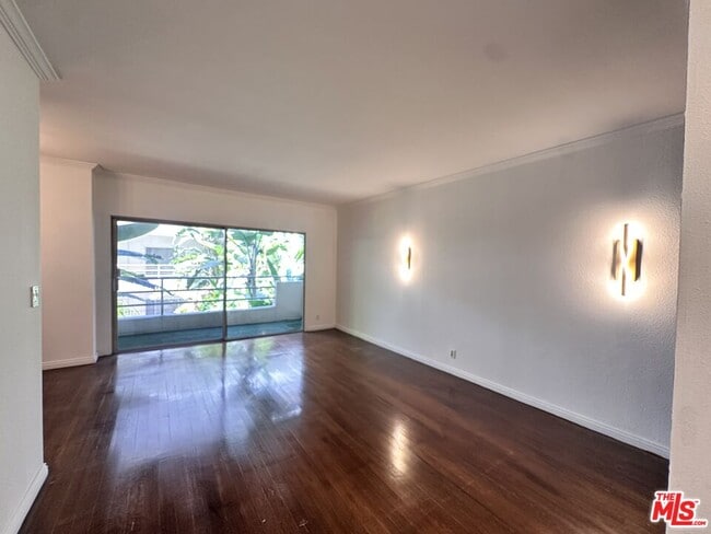 Photo - 1131 Alta Loma Rd Unit 208