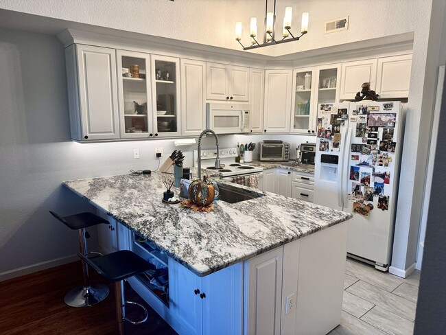 Photo - 2940 W Centennial Dr