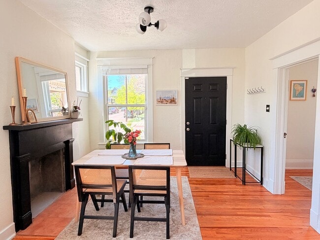 Photo - Charming 2 Bed 1 Bath Duplex in West Highlands