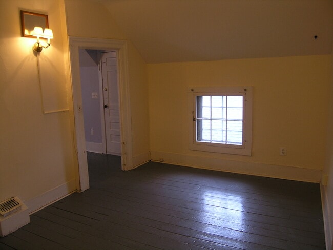 Empty bedroom looking North - 416 N Huron St Unit #3