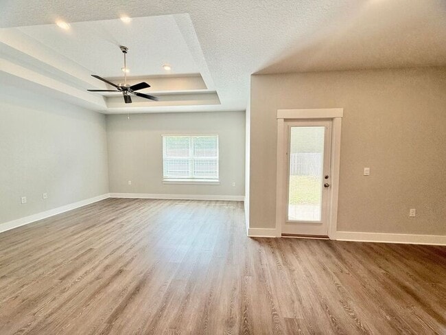 Photo - 5753 Danbury Blvd