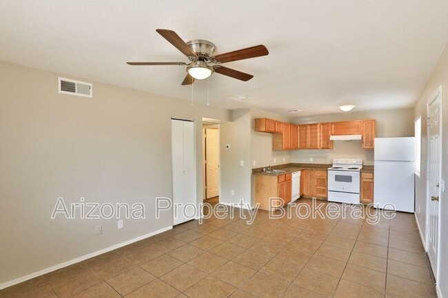Building Photo - 39 N San Jose Unit 101 Rental