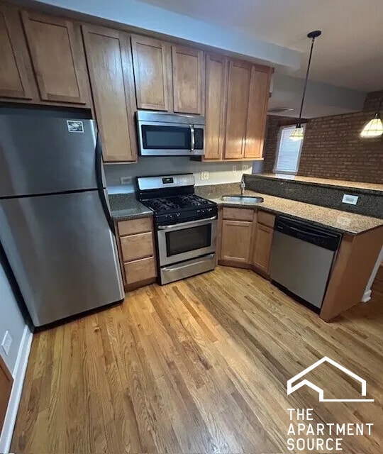 Photo - 2340 W Granville Ave Unit 1