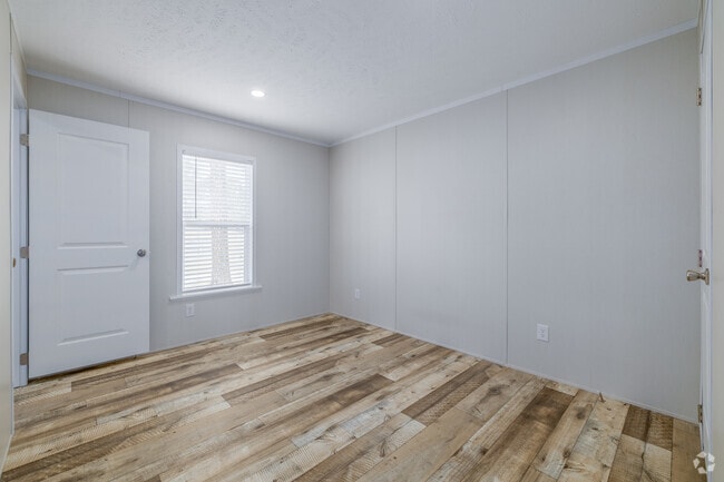 3BR, 2BA - 960SF - Bedroom