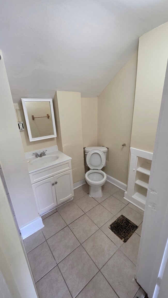 319 Brook St Unit 5