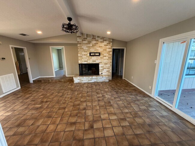 Photo - COMING SOON - 4 Bedroom, 2 Bathroom Home for Rent!