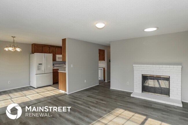 Photo - 6212 S Junett St