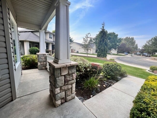 Photo - 13037 W Peachleaf Ct