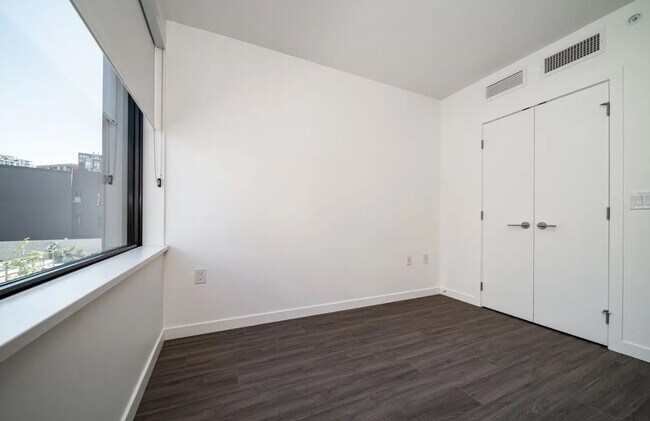 Photo - 210 E 5th Ave Unit 1