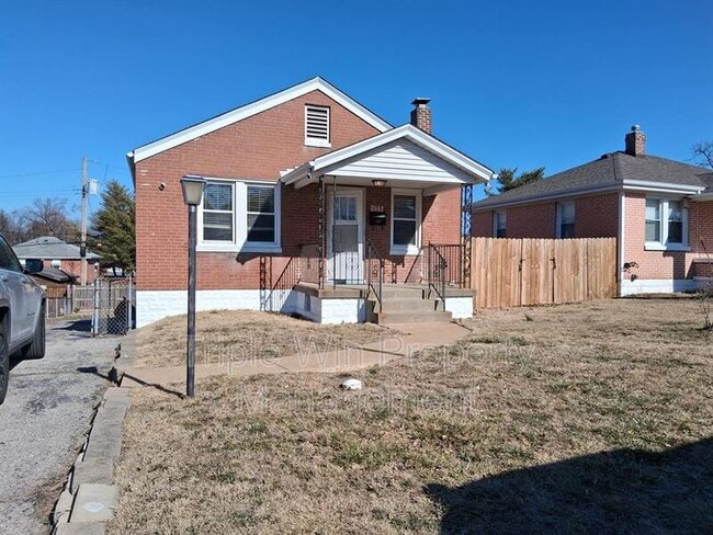 Building Photo - 313 Carthage Ave