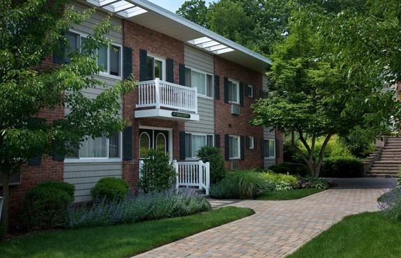 Photo - 427 Main St Apartment Unit 427-G