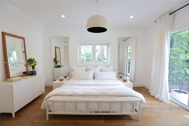 Photo - 12020 NE 5th Ave