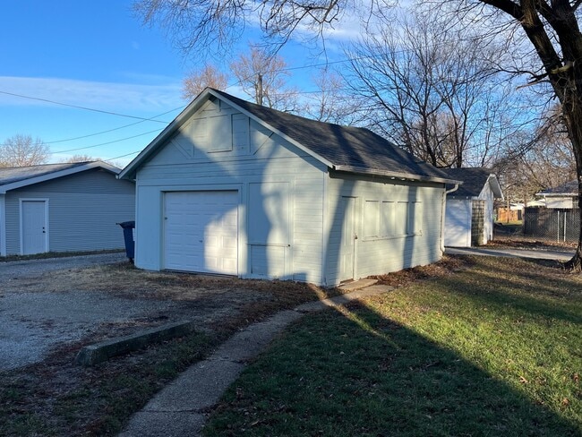 Photo - 804 W Ashland Ave