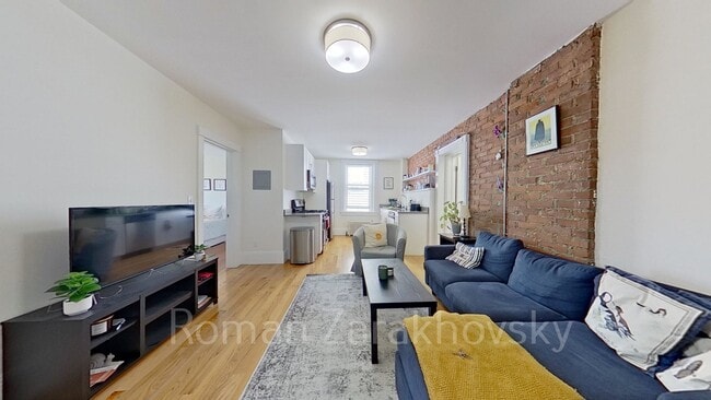 Building Photo - 83 Harvard St