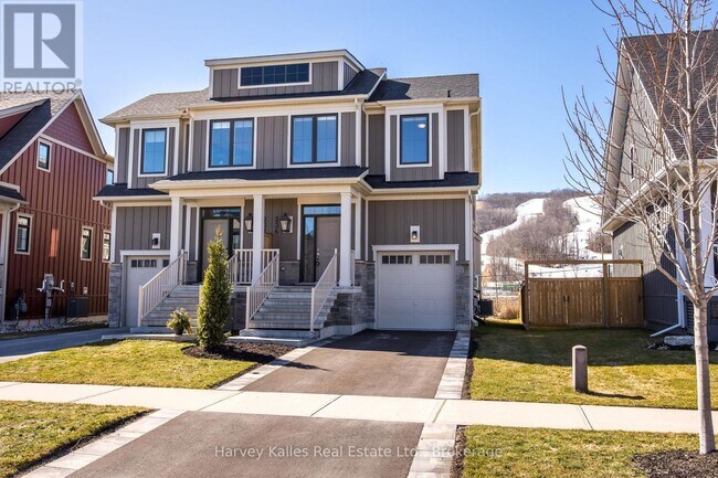 Photo - 236 Yellow Birch Cres