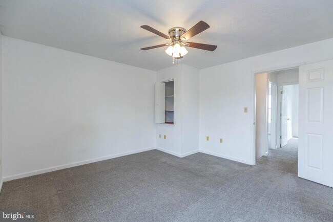 Photo - 164 Stadium Cir