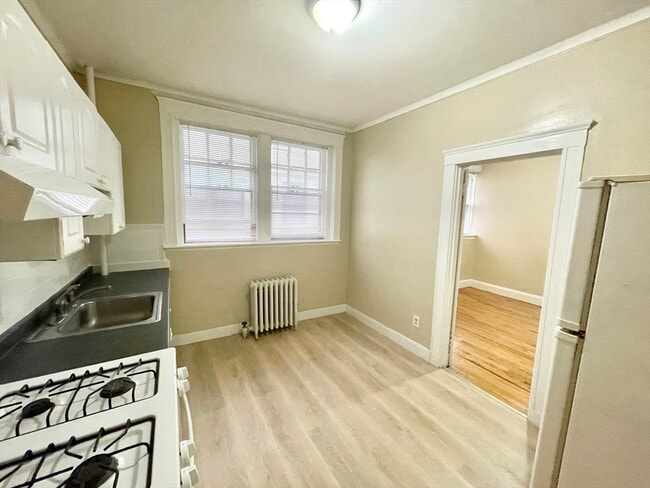 Photo - 2035 Commonwealth Ave Unit 2