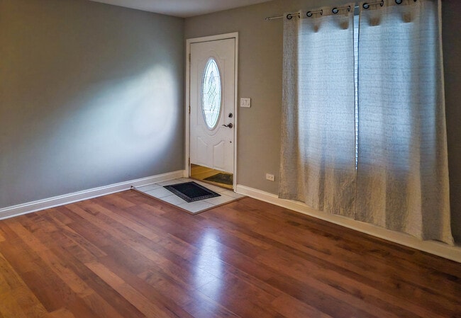 Photo - 824 Minnesota Cir