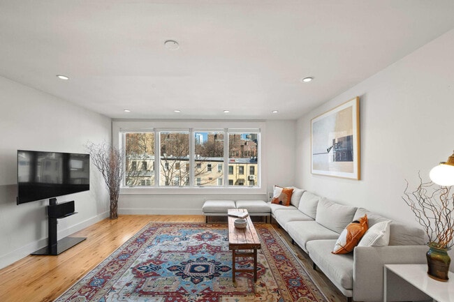 Building Photo - 455 Sackett St Rental