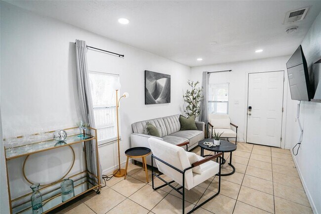 Photo - 1361 29th St S