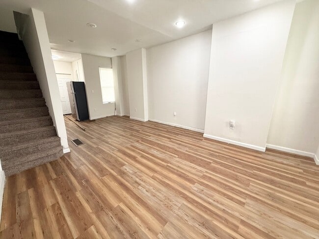 Photo - Stunning 2-Bed Townhome Near Temple University! Available NOW!