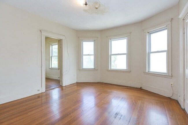 Photo - 46 Evelyn St Unit 3