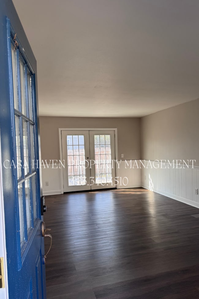 Photo - 1510 Linden St