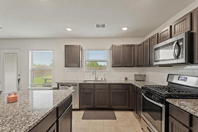 Photo - 4826 Hickory Deer Ln